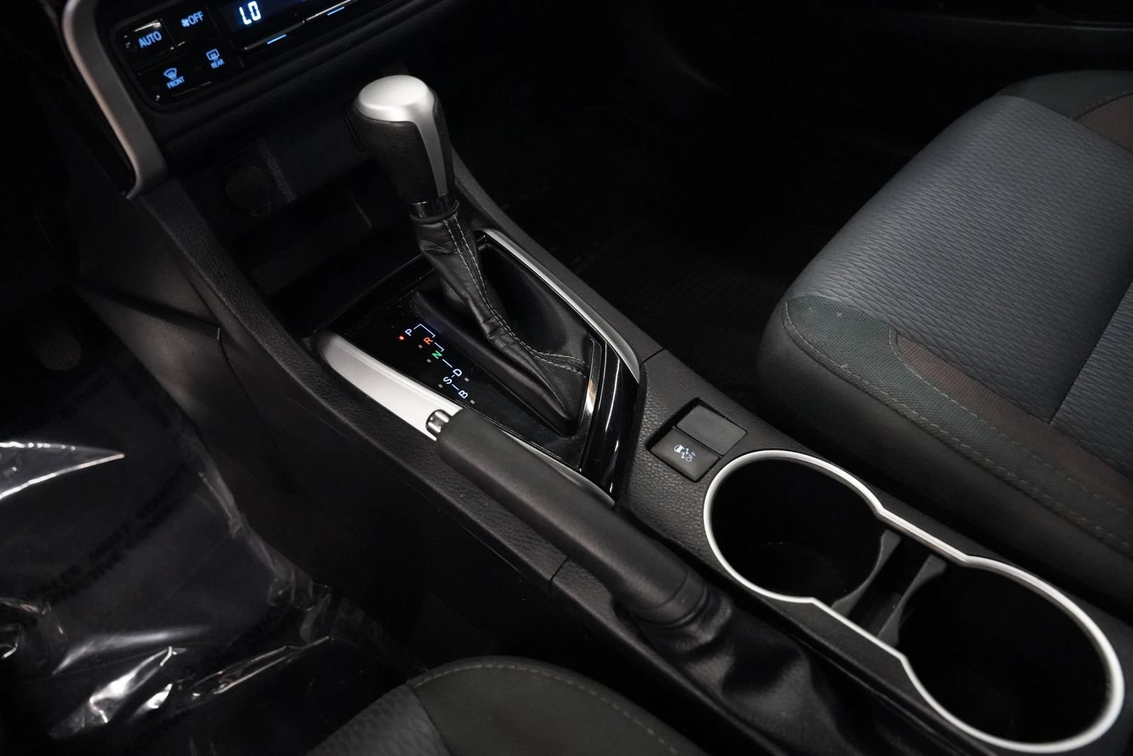 Used 2019 Toyota Corolla LE FWD image 31