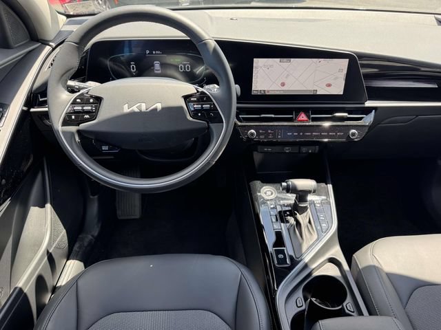 Used 2023 Kia Niro EX FWD image 14
