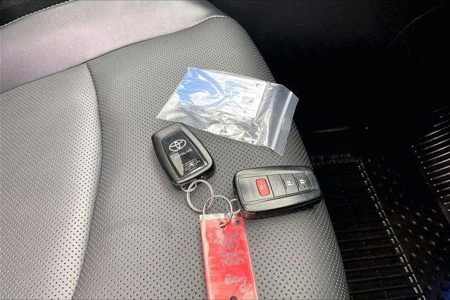 Used 2023 Toyota RAV4 Limited image 11