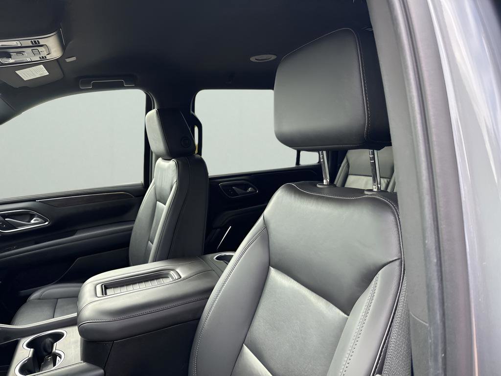 Used 2022 Chevrolet Suburban Z71 image 27