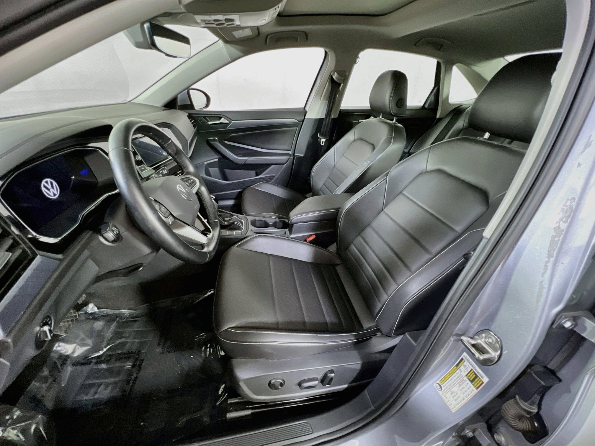Used 2023 Volkswagen Jetta SE FWD image 20