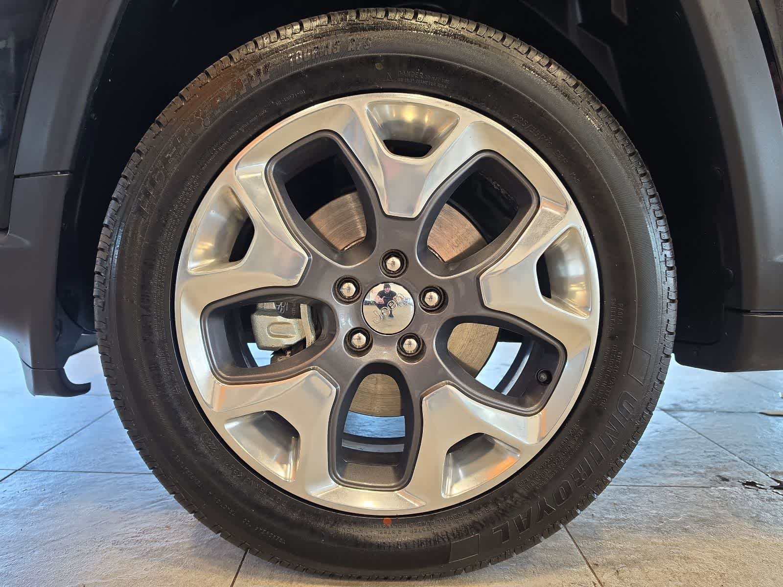 Used 2018 Jeep Compass Limited AWD/4WD image 14