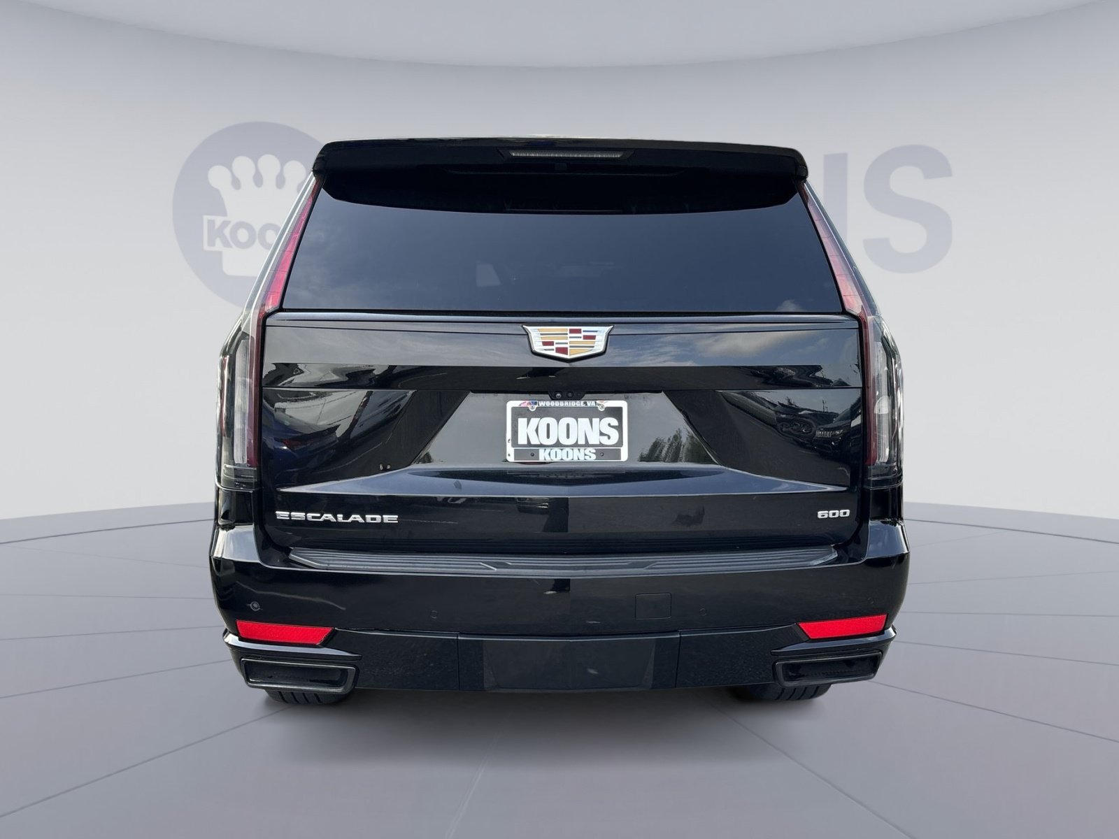 Used 2024 Cadillac Escalade ESV Sport RWD image 5