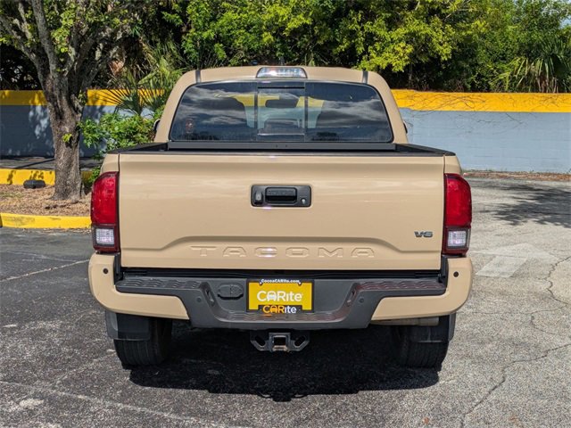 Used 2018 Toyota Tacoma TRD Sport image 6