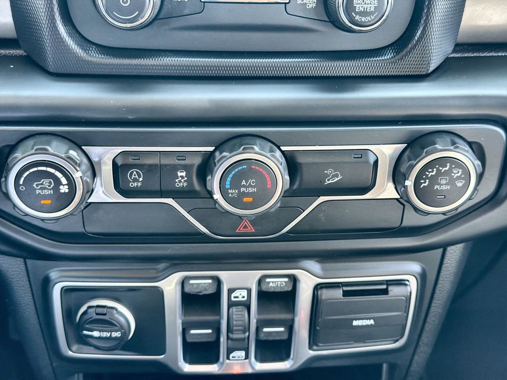 Used 2018 Jeep Wrangler Unlimited Sport S image 16