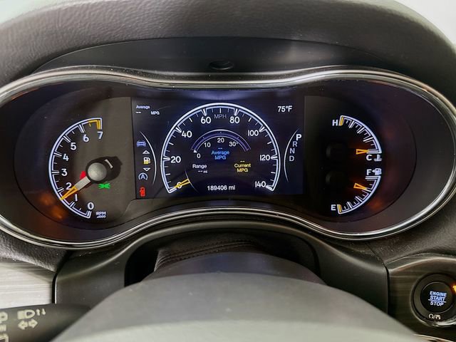 Used 2021 Jeep Grand Cherokee Limited AWD/4WD image 12