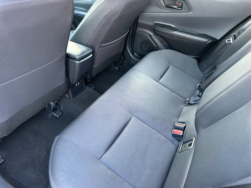 Certified 2025 Toyota Prius LE FWD image 12