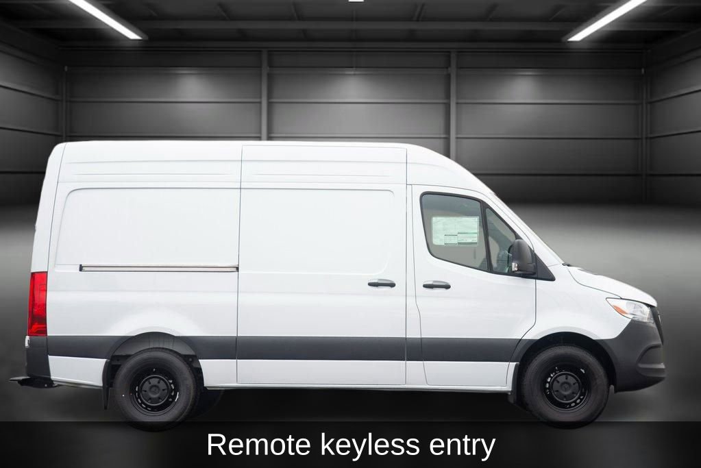 Used 2025 Mercedes-Benz Sprinter 2500 image 7