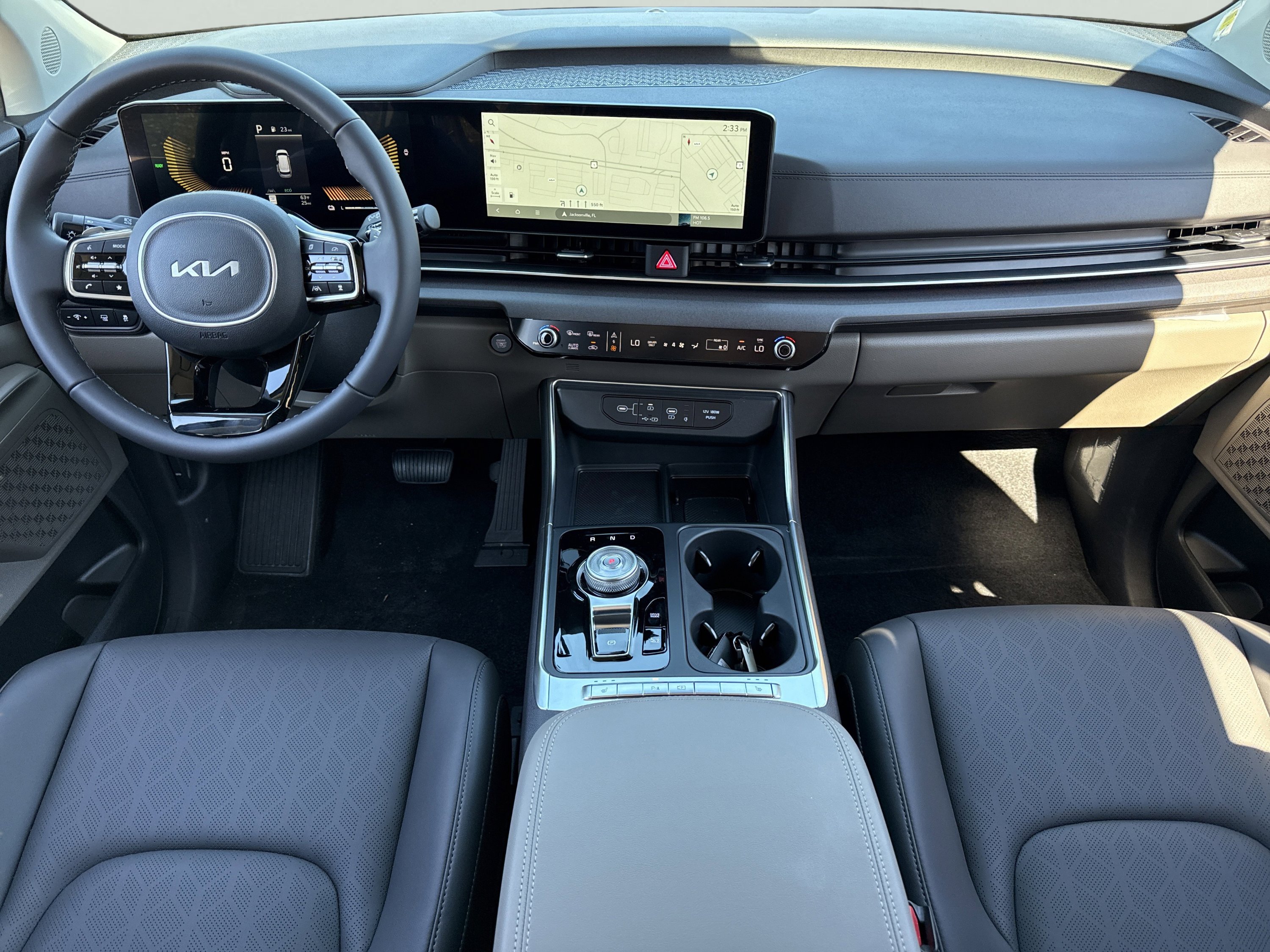 New 2026 Kia Carnival EX FWD image 5