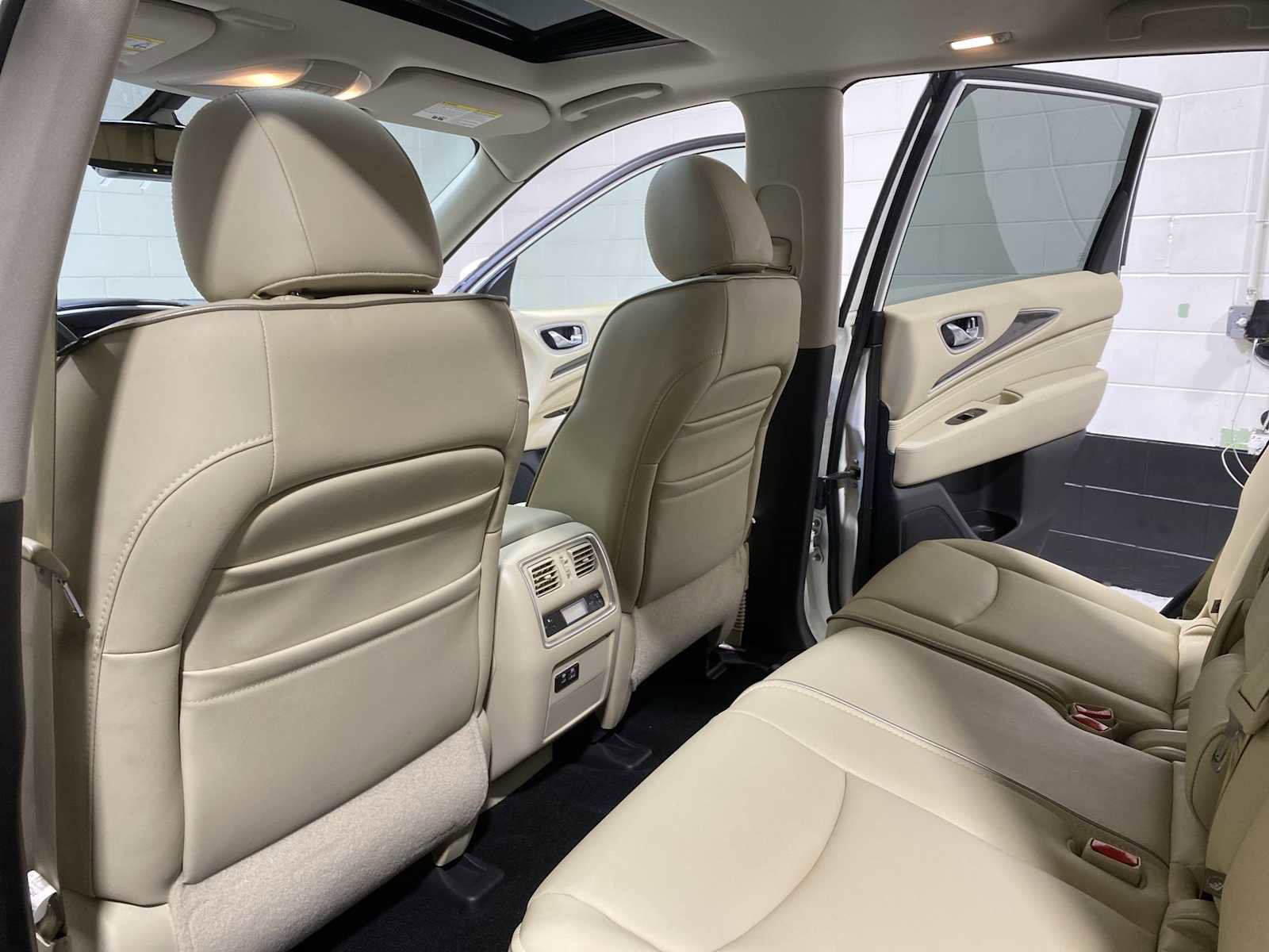 Used 2020 INFINITI QX60 Pure image 12