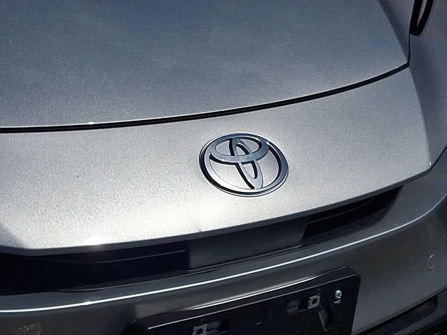 Used 2023 Toyota Prius LE image 10