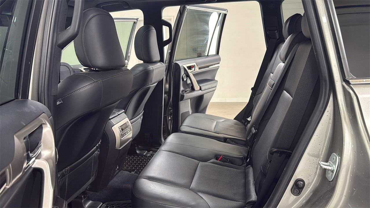 Used 2021 Lexus GX 460 Luxury image 15
