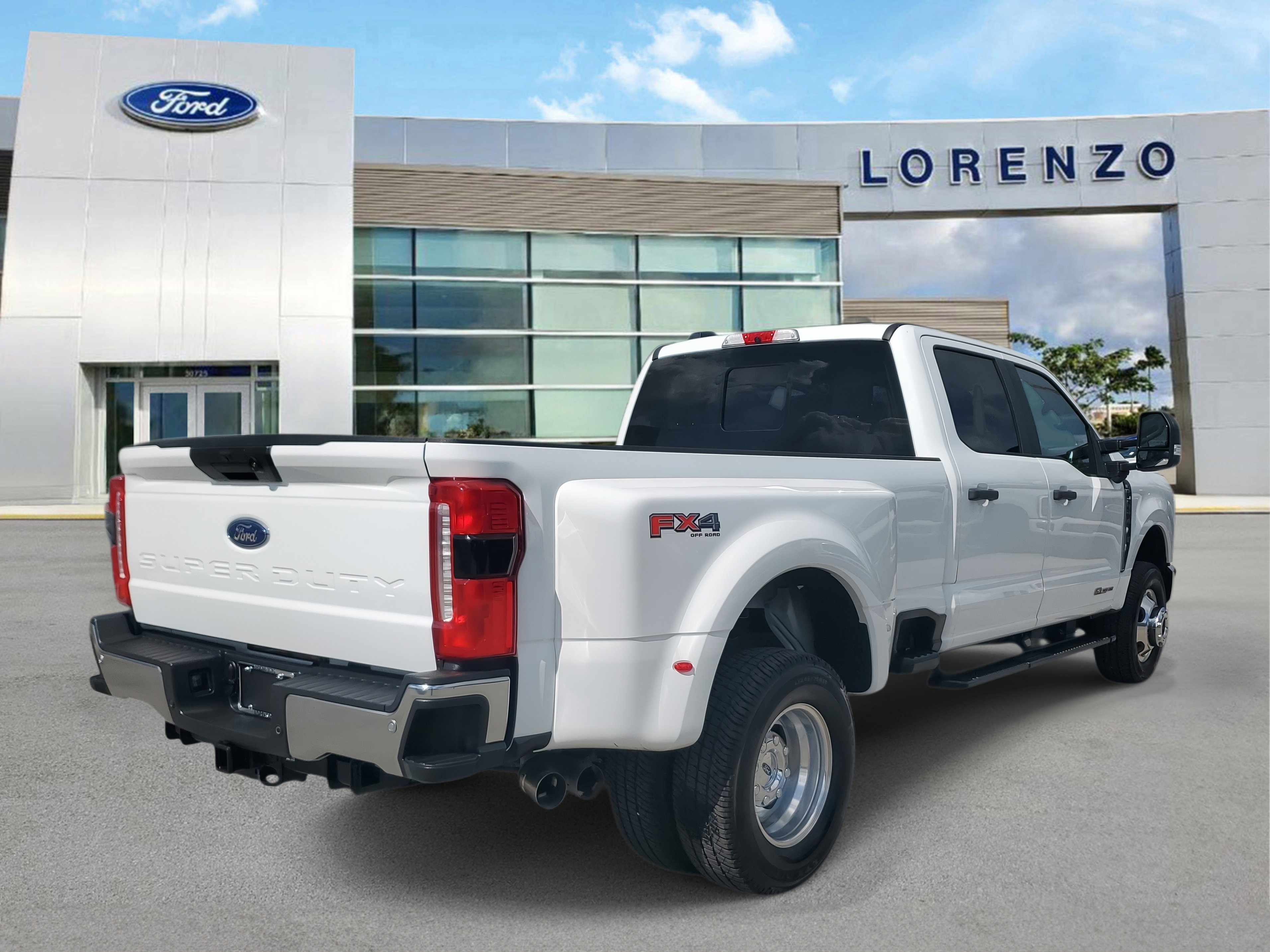 Used 2025 Ford F350 XL w/ 360-Degree Camera Package image 5