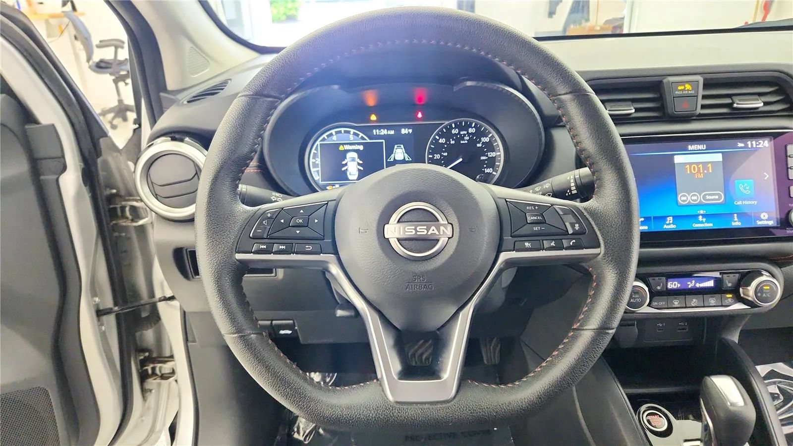 Used 2024 Nissan Versa SR FWD image 32