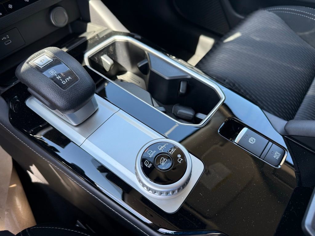 New 2026 Mitsubishi Outlander ES image 38