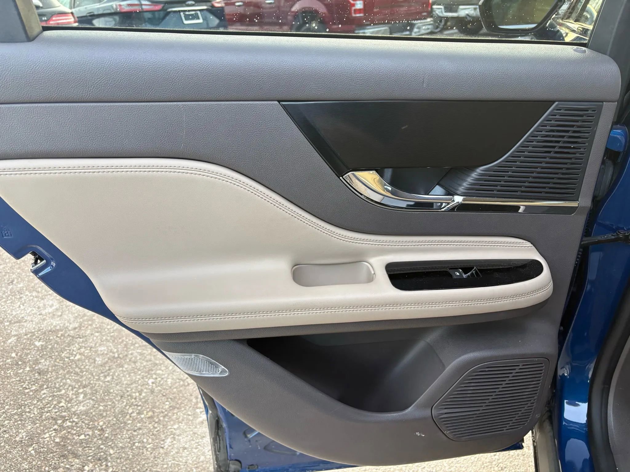 Used 2020 Lincoln Corsair Sport Utility 4D w/ Equipment Group 101A image 25