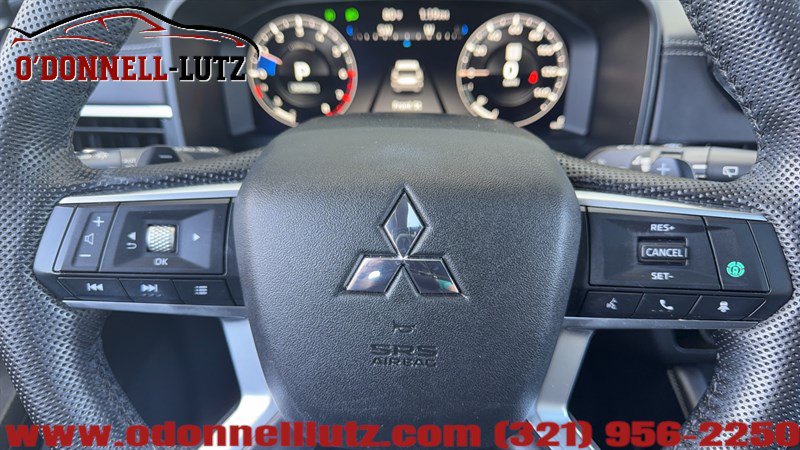 Used 2023 Mitsubishi Outlander SEL FWD image 18