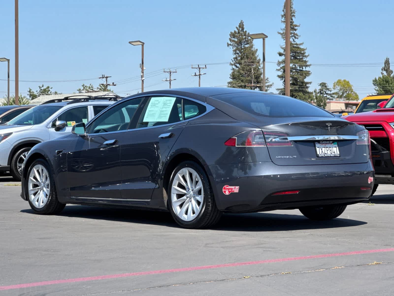 Used 2017 Tesla Model S 75 RWD image 7