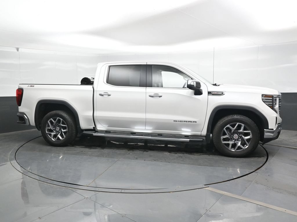 Used 2022 GMC Sierra 1500 SLT w/ SLT Premium Plus Package AWD/4WD image 5