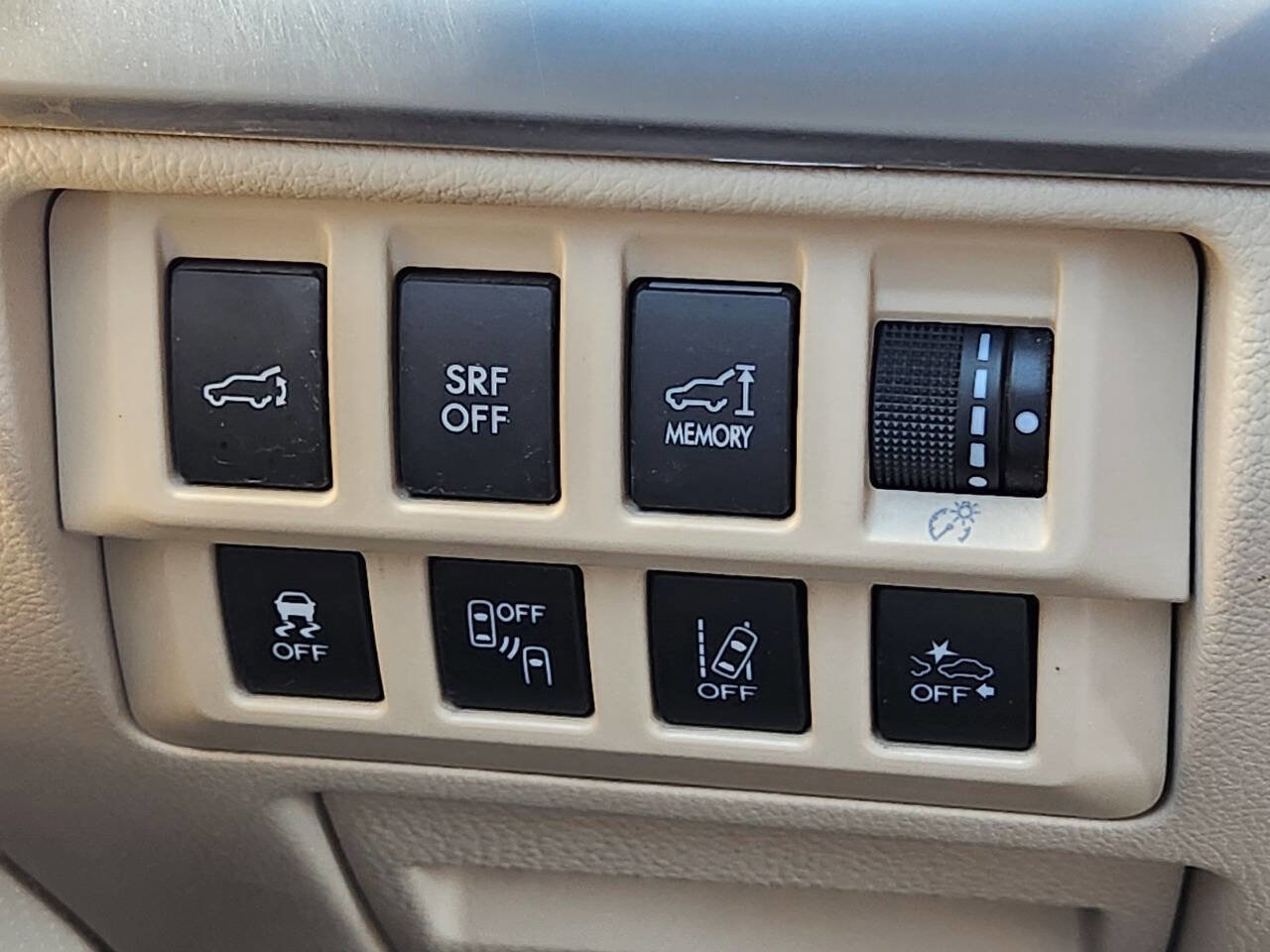 Used 2017 Subaru Outback 3.6R Limited image 22