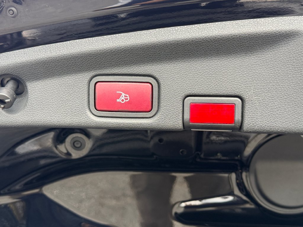 Used 2019 Mercedes-Benz E 450 4MATIC Cabriolet image 10