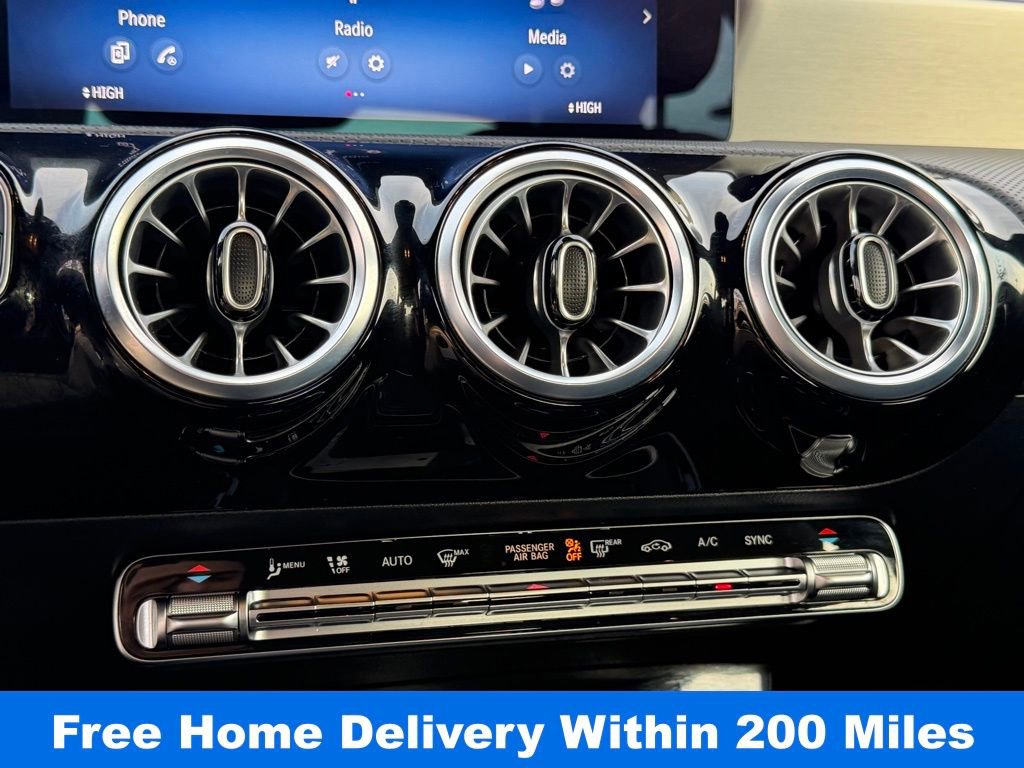 Used 2025 Mercedes-Benz CLA 250 4MATIC image 22