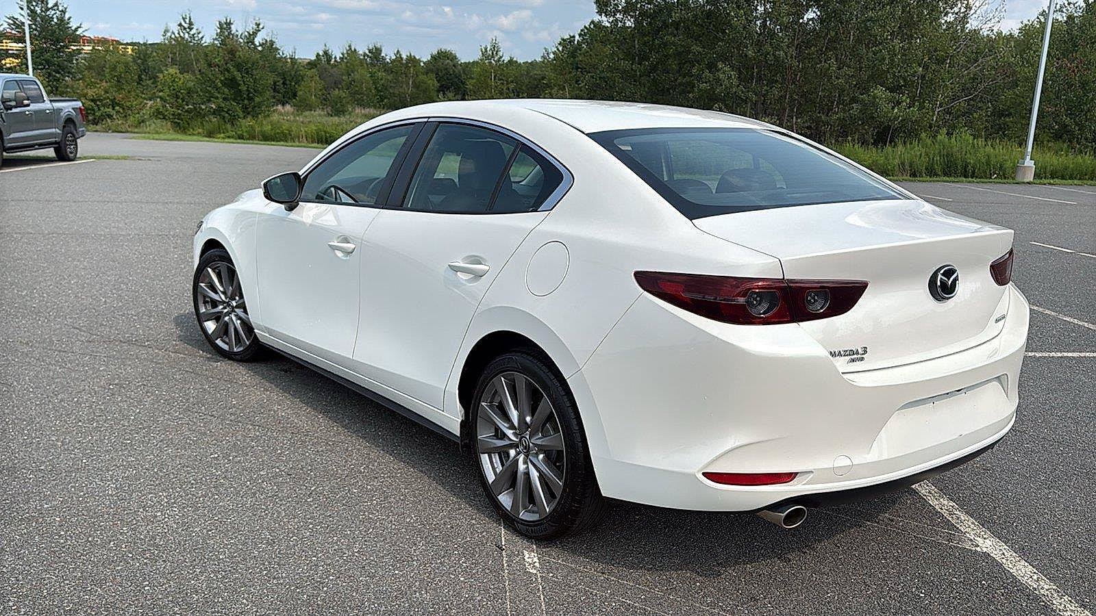 Used 2020 MAZDA MAZDA3 AWD Sedan w/ Select Package image 9