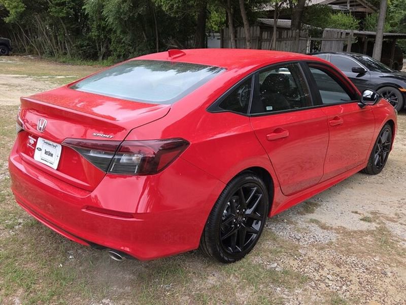 Used 2025 Honda Civic Sport image 13
