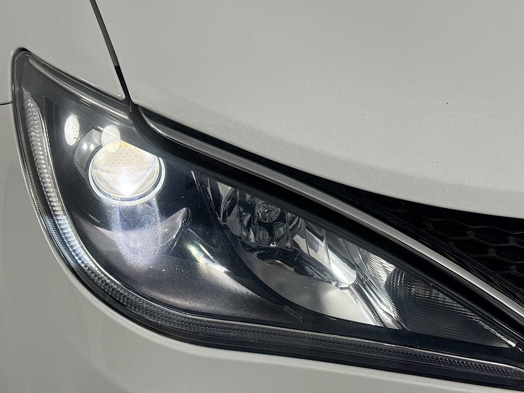 Used 2019 Chrysler Pacifica Limited w/ Tire & Wheel Group image 43