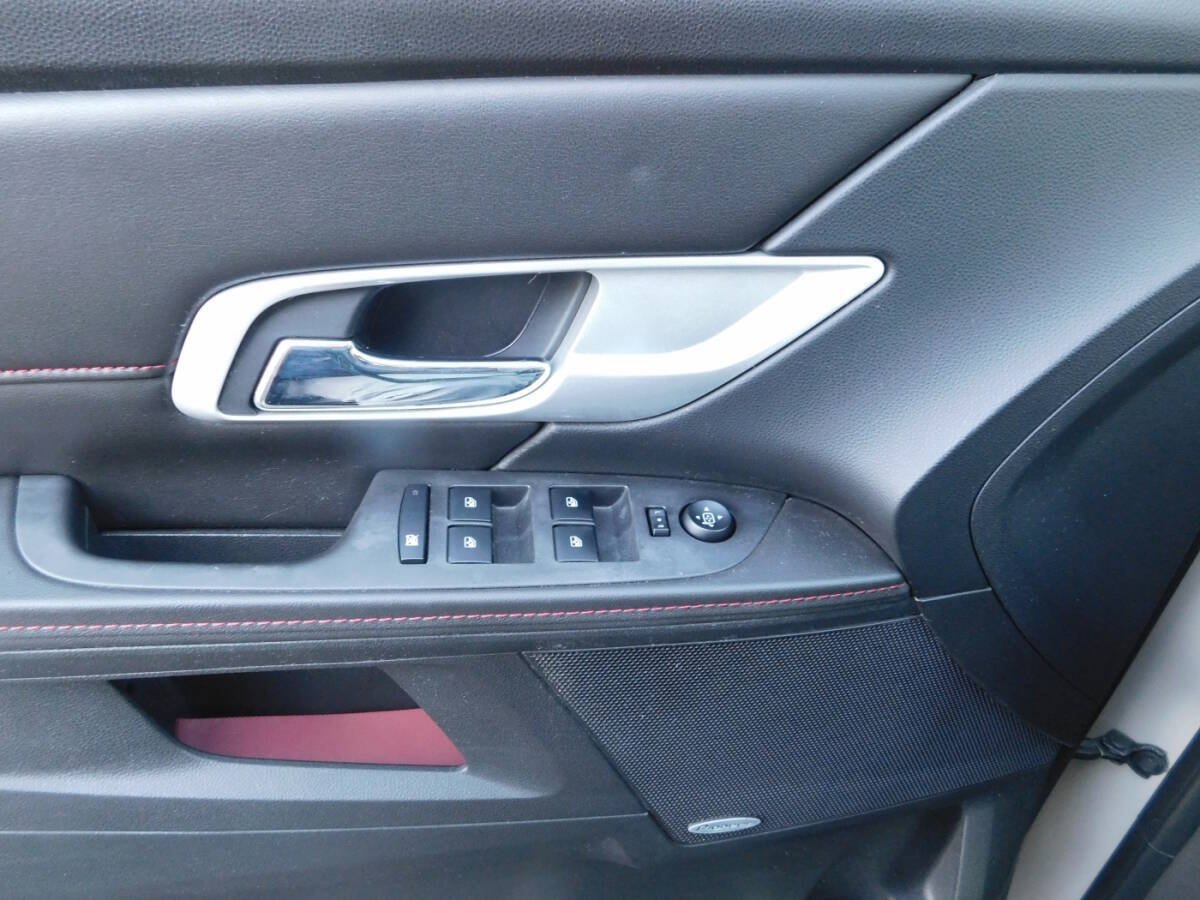 Used 2011 GMC Terrain SLE AWD/4WD image 16
