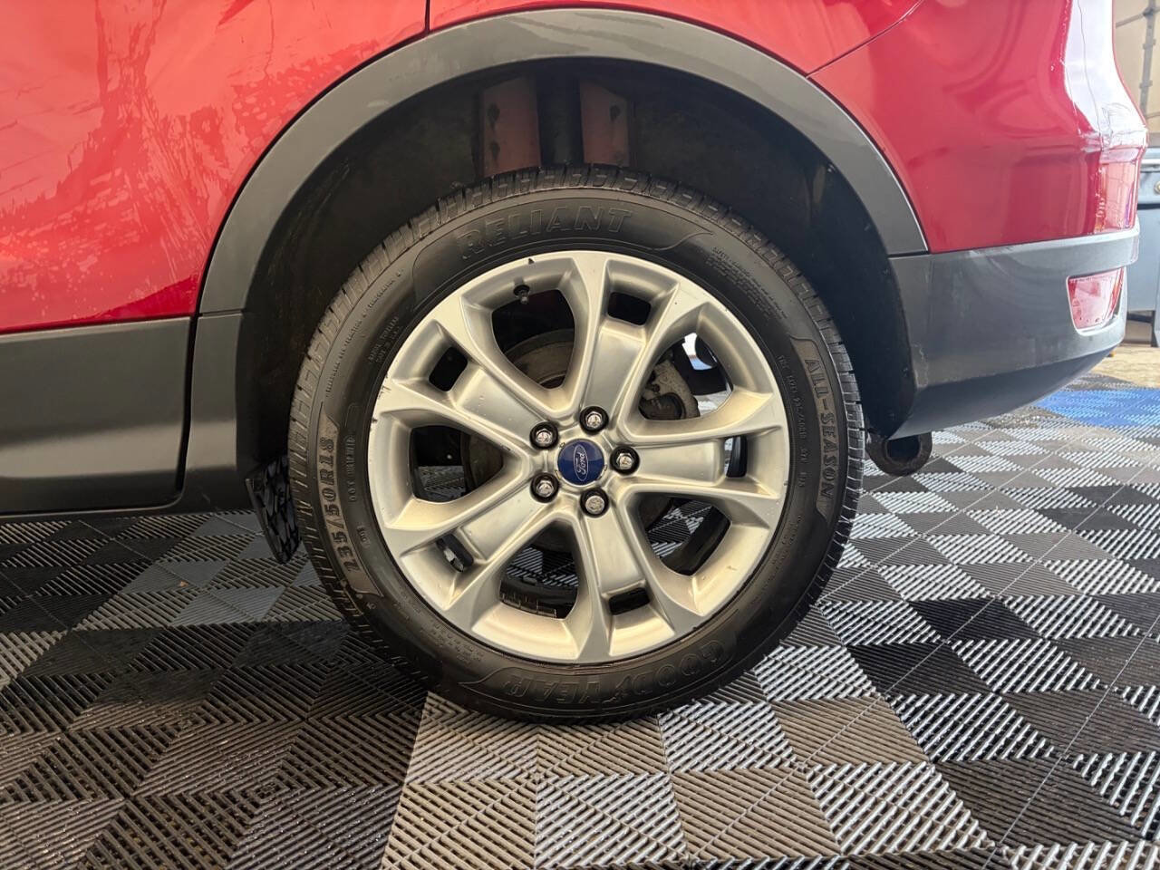 Used 2015 Ford Escape Titanium w/ Equipment Group 301A image 26