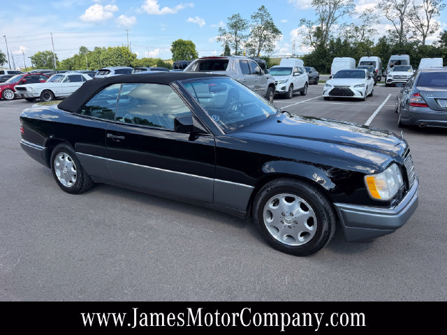 Used 1995 Mercedes-Benz E 320 Convertible image 4