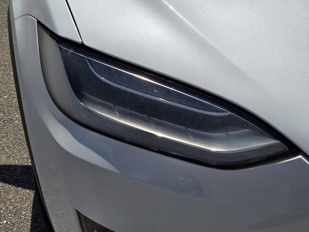 Used 2017 Tesla Model X 75D AWD/4WD image 4
