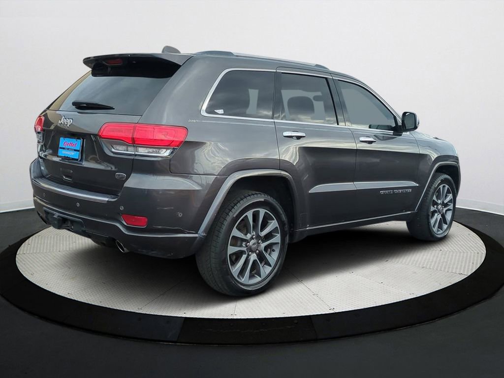 Used 2017 Jeep Grand Cherokee Overland w/ Jeep Active Safety Group image 4