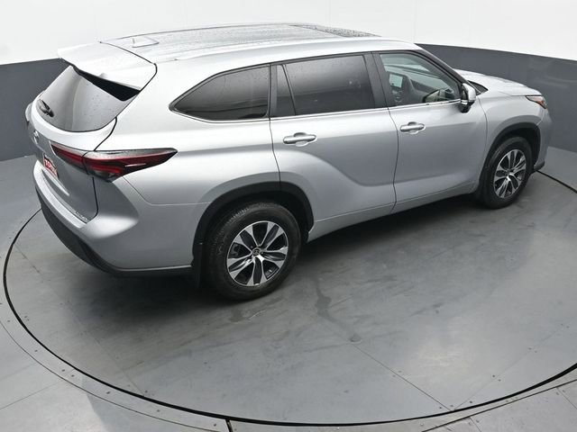 Certified 2024 Toyota Highlander XLE image 52