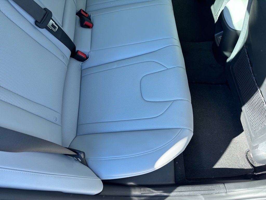 New 2026 Hyundai Elantra Limited image 15