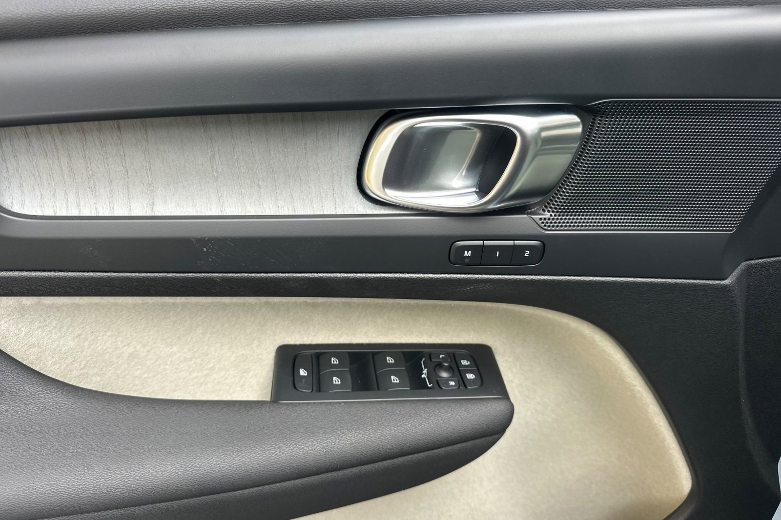 New 2026 Volvo XC40 B5 Plus w/ Protection Package Premier image 14
