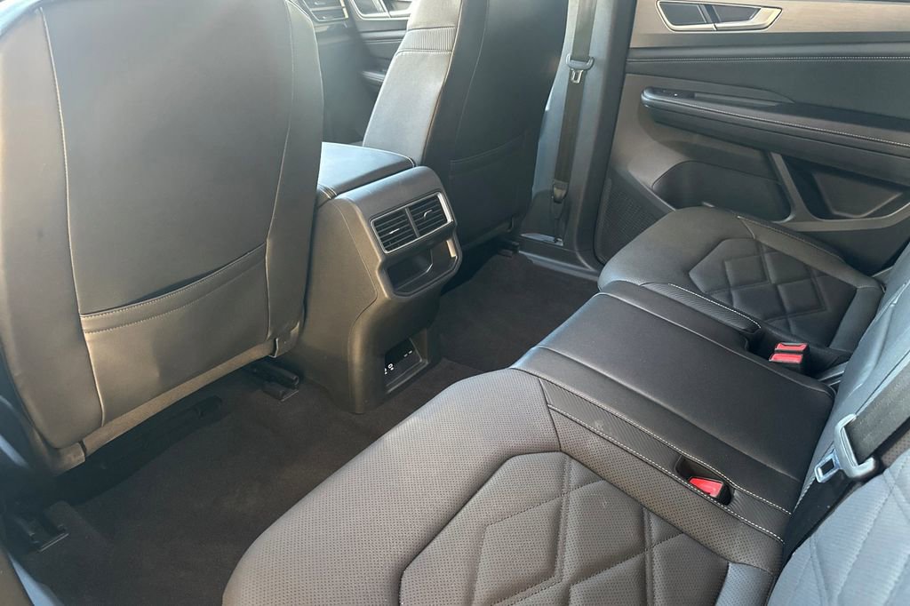 Used 2024 Volkswagen Atlas Cross Sport SE image 14