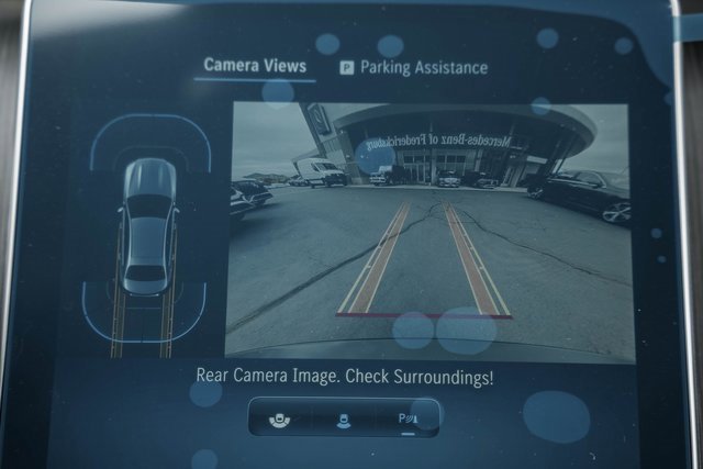 New 2025 Mercedes-Benz C 300 4MATIC Sedan image 36