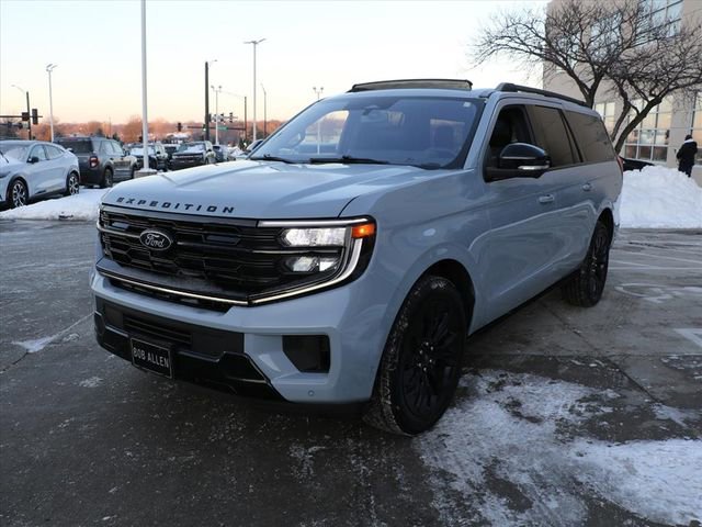 Used 2025 Ford Expedition Max Platinum w/ Stealth Appearance Package image 2