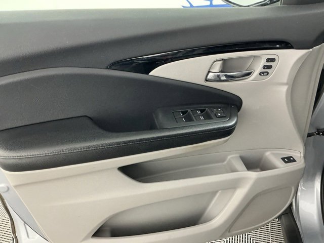 Used 2016 Honda Pilot Elite image 7
