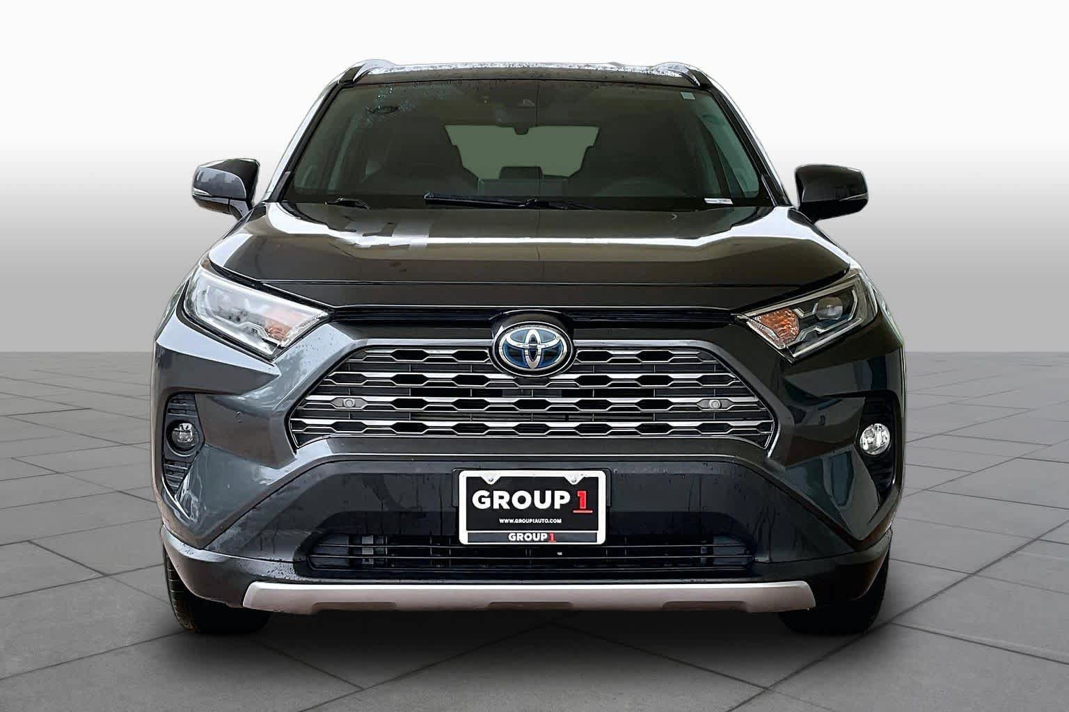 Used 2020 Toyota RAV4 Limited w/ Limited Grade Weather Package AWD/4WD image 4