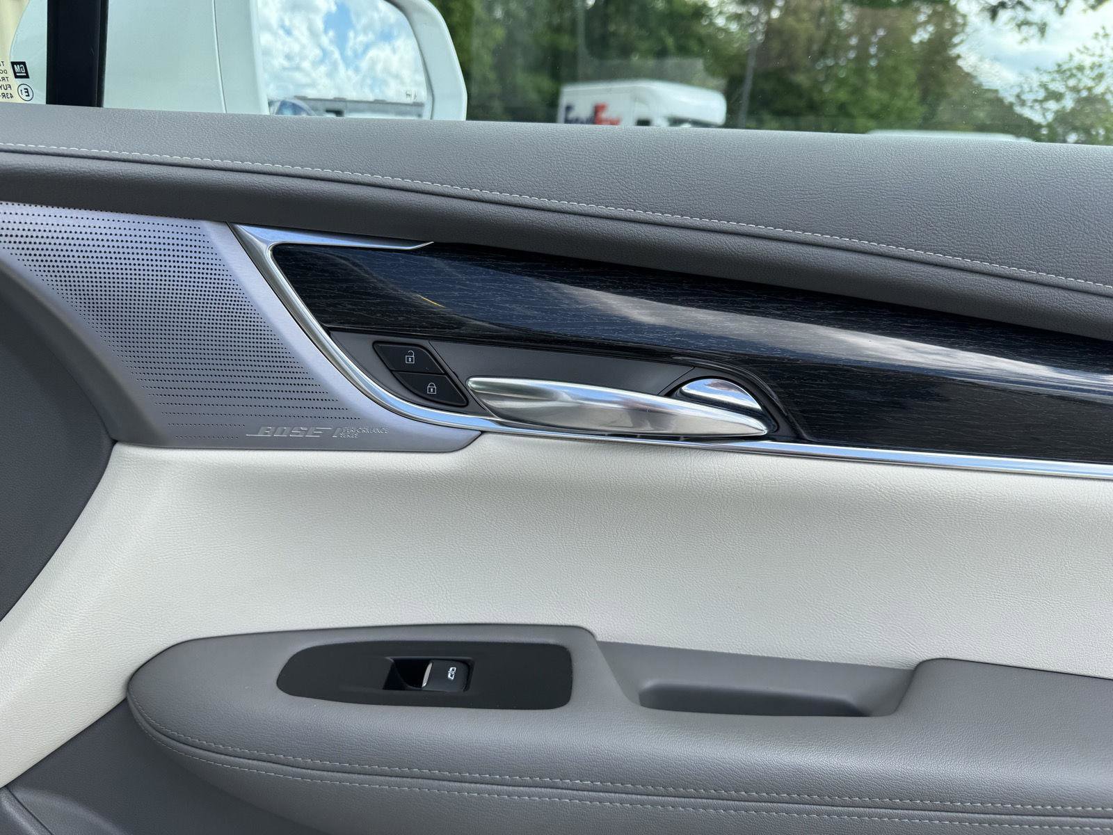 Used 2020 Cadillac XT6 Premium Luxury image 29