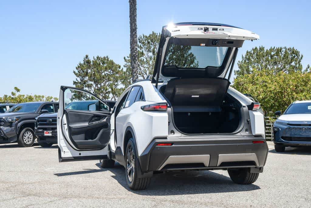 New 2026 Toyota C-HR AWD/4WD image 27
