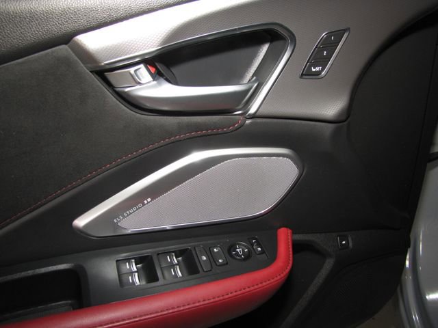 Used 2025 Acura RDX A-Spec image 12