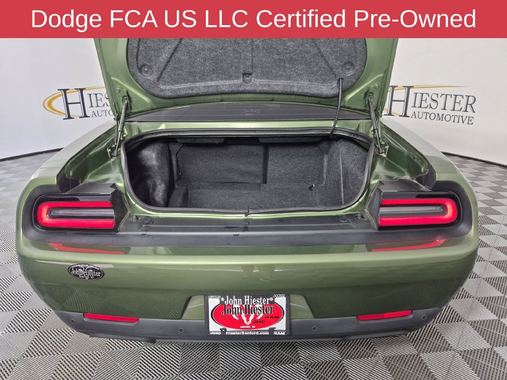 Used 2022 Dodge Challenger R/T Scat Pack RWD image 30