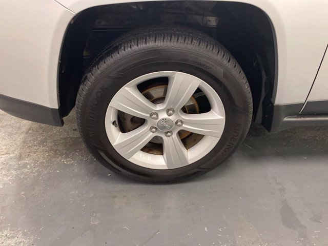 Used 2014 Jeep Compass Sport w/ Power Value Group AWD/4WD image 25