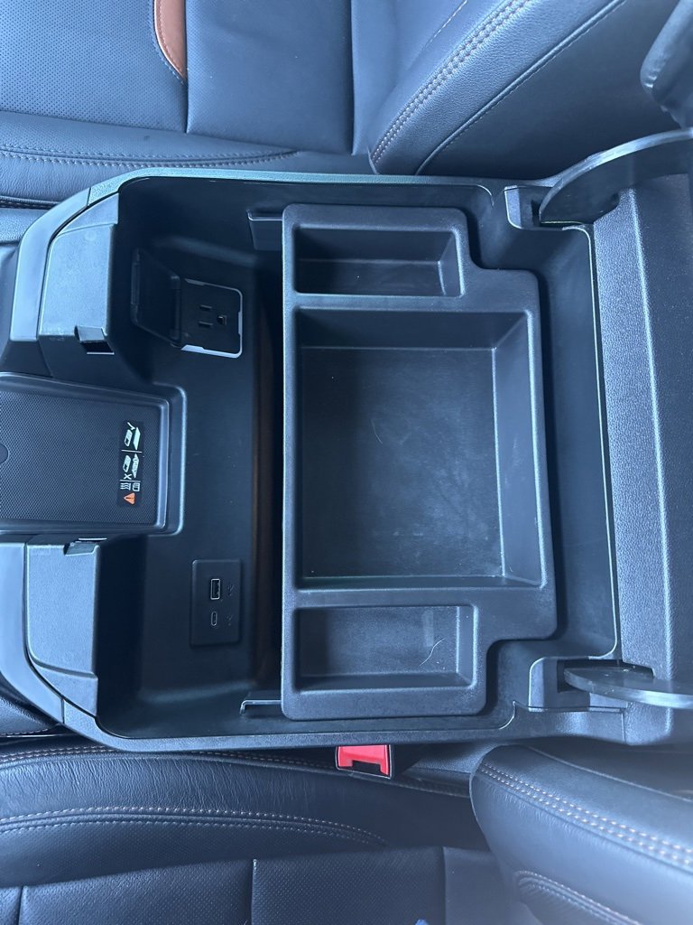 Used 2024 GMC Sierra 1500 AT4 w/ Technology Package image 6