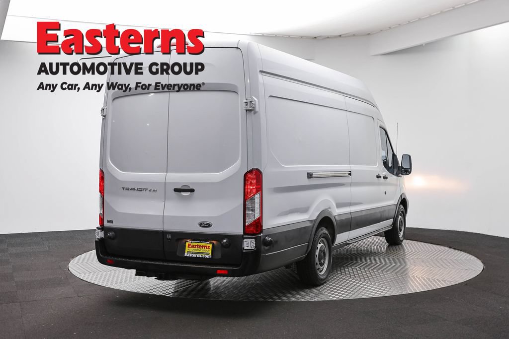 Used 2017 Ford Transit 250 148 High Roof Extended RWD image 5