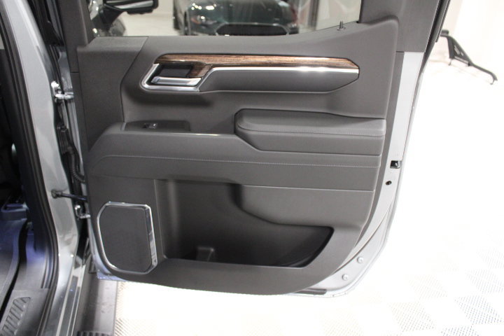 New 2026 GMC Sierra 1500 Elevation w/ Elevation Premium Package AWD/4WD image 30